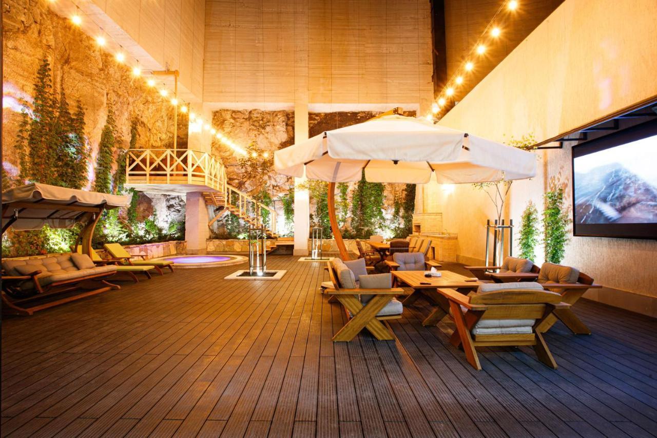 Ibiza Hotel&SPA Ereván Exterior foto